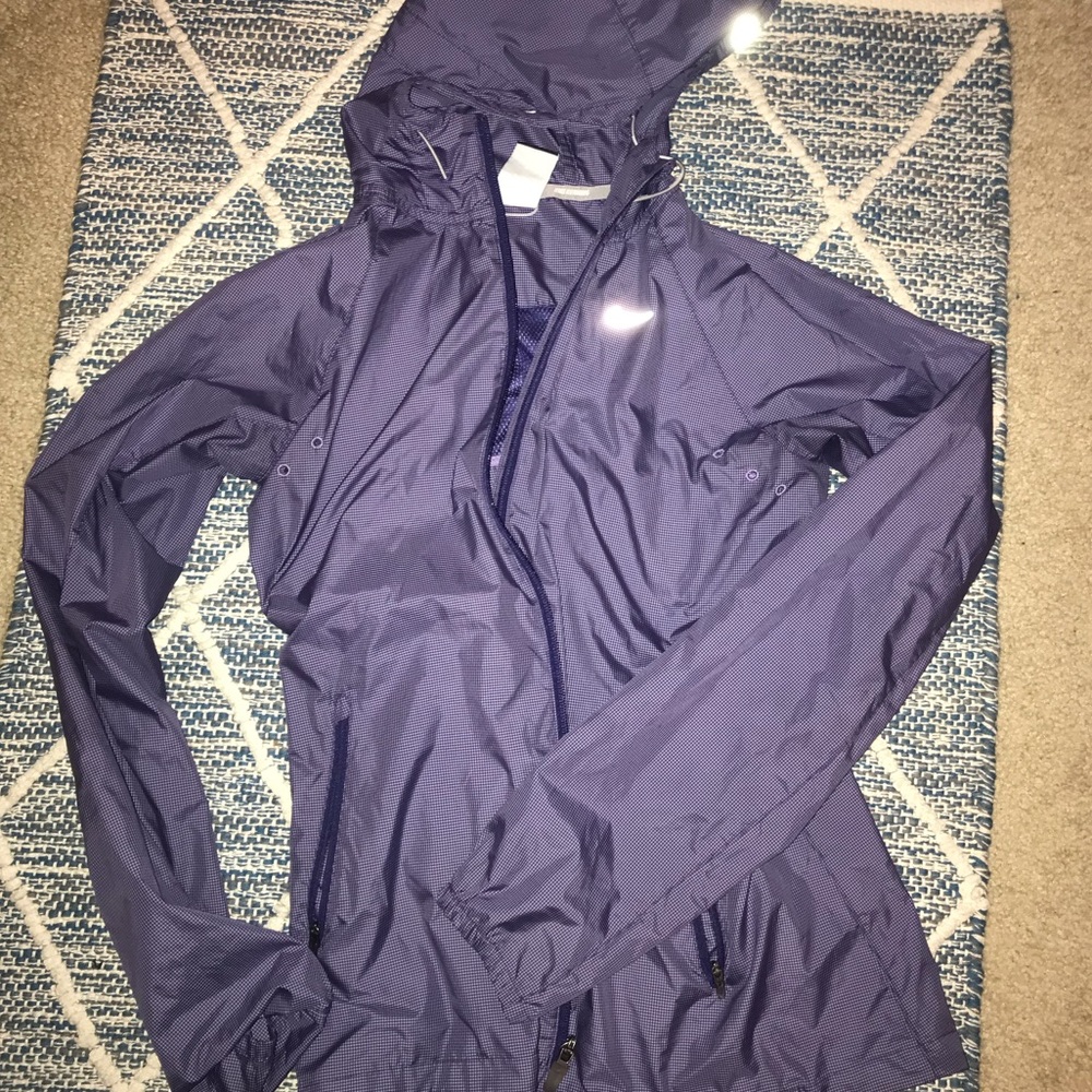 Nike running windbreaker